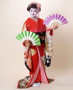 Linaka dressed as a Maiko