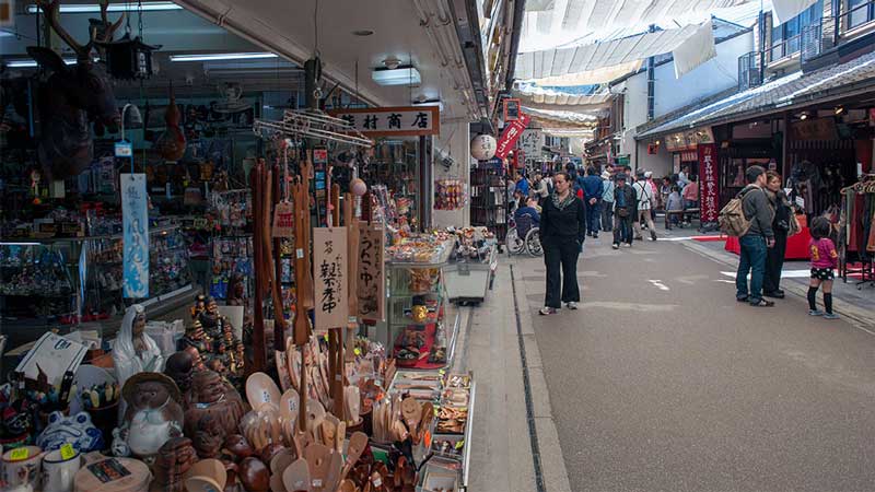 Miyajima shopping street